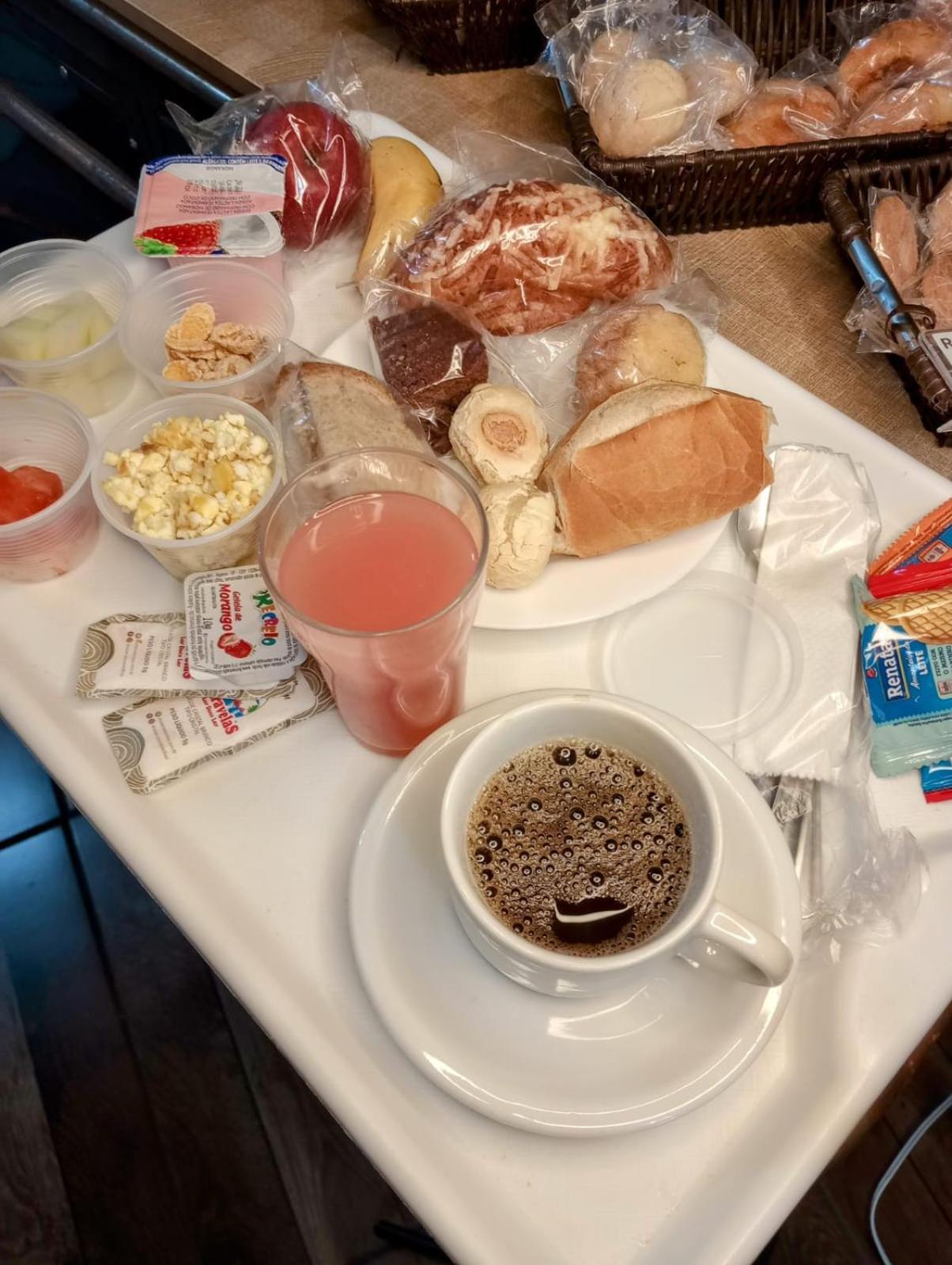 Calabreza Hotel E Restaurante Tres Coracoes Ngoại thất bức ảnh