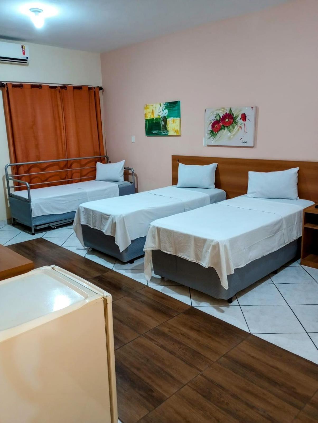 Calabreza Hotel E Restaurante Tres Coracoes Ngoại thất bức ảnh